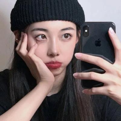 爱我还是爱他海报